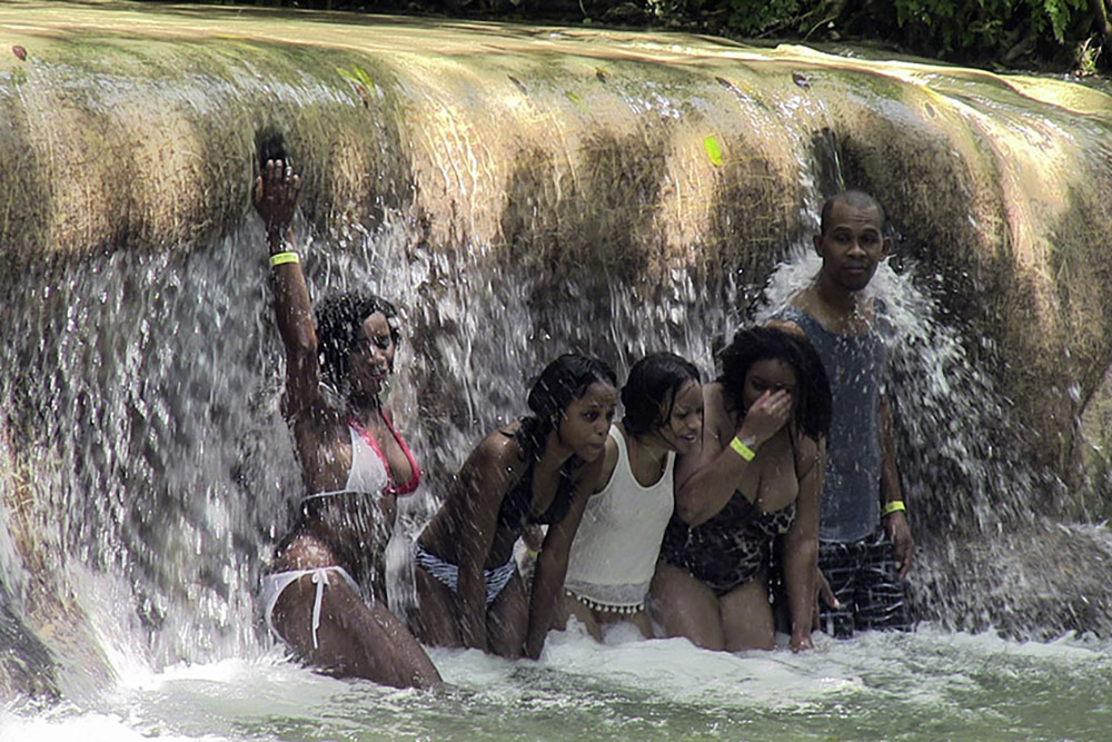 Dunns River Falls & Ocho Rios Highlight Tour - Fly High Taxi and Tours Jamaica - www.FlyHighTaxiAndToursJamaica.com - www.FlyHighTaxiAndToursJamaica.net